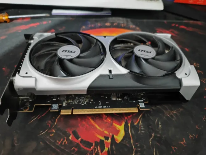 Placa de vídeo msi rtx 5060 8gb ventus