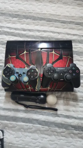 PS3 Super Slim Desbloqueado+2controles originais 