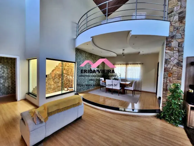 Casa no Condomínio Real Ville em Pindamonhangaba/SP.