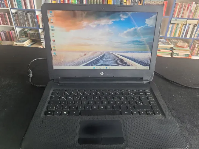 Notebook hp Intel dual com 8gb ram e ssd de 128g 