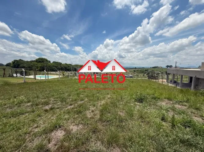 Terreno 1000 m² a venda na cidade de Porangaba Loteamento Flores Silvestres
