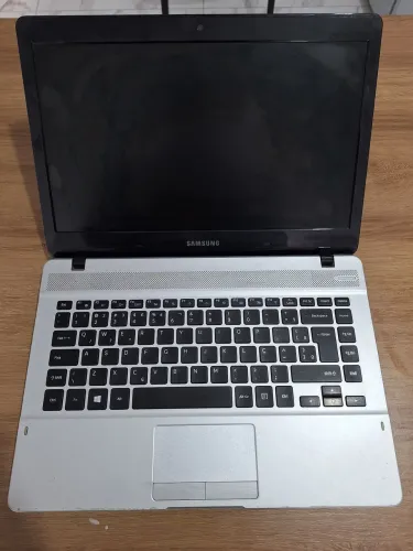 Notebook Samsung 370E - Modelo NP370E4J, tela e teclado não funciona 