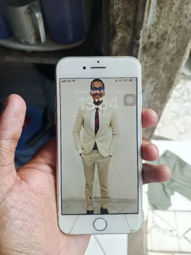iPhone 8