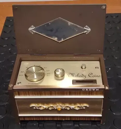 Antigo Rádio Cofrinho Crown Melody Coins Am