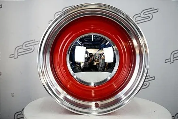 Roda Smoothie Vermelha borda Diamantada aro 15 / Tala 8 / Furação 6x139,7