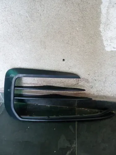 Moldura Milha Lado Direito Volkswagen Golf GTI Mk7.5 2018 