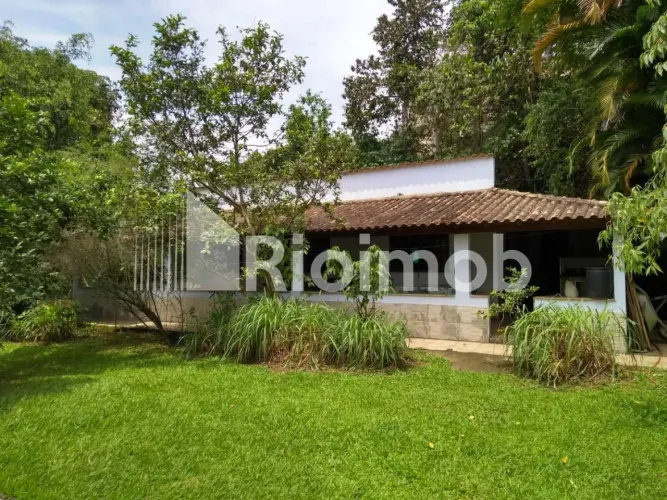 Mantiquira | Sítio 2 quartos, sendo 2 suites