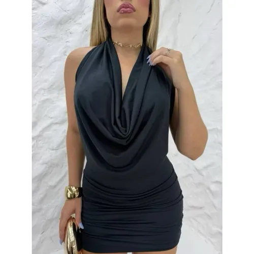 Vestido curto preto