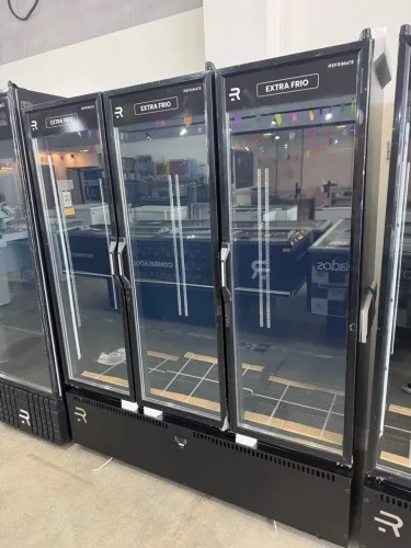 Geladeira para bebidas e carnes 3 portas para comércio
