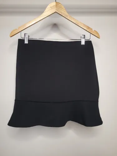 Saia feminina adulto preta - Tamanho M