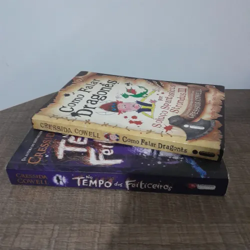 Livro - No Tempo dos Feiticeiros - Cressilda Cowell