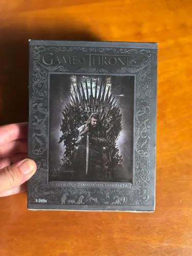 DVD da Primeira Temporada completa da série Game of Thrones