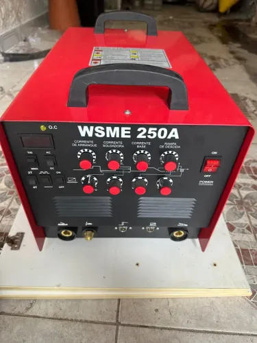 Soldadora WSME 250A - 250 Amperes