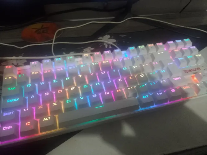 Teclado Mecânico Radragon Kumara Switch Azul,RGB -,BRANCO-K552W