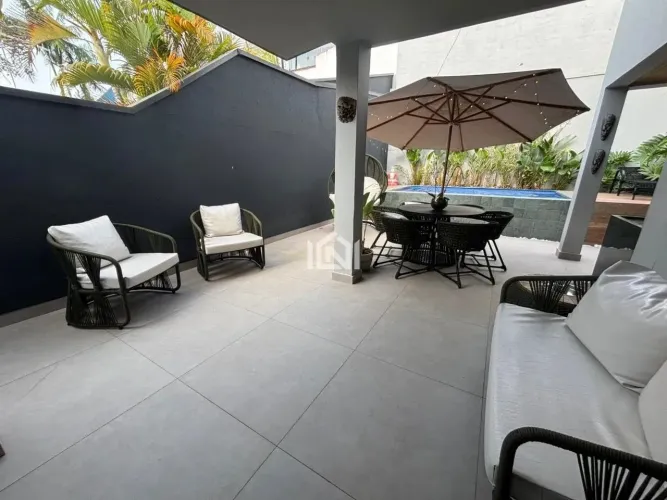 Casa à venda no condomínio Jardim das Flores