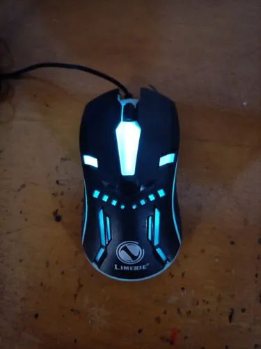 Mouse Gamer Limeide com LED RGB preto