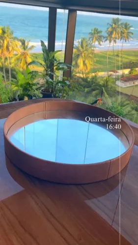 Bandeja espelhada 