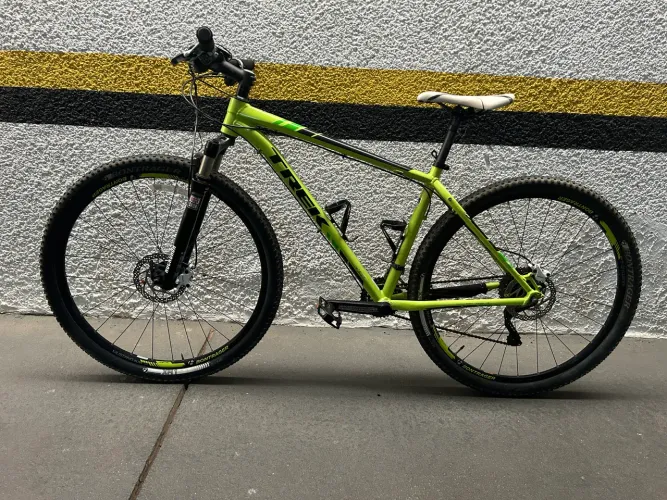 Bicicleta Trek X caliber 8