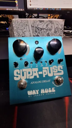 Delay Whay Huge Supa-Puss