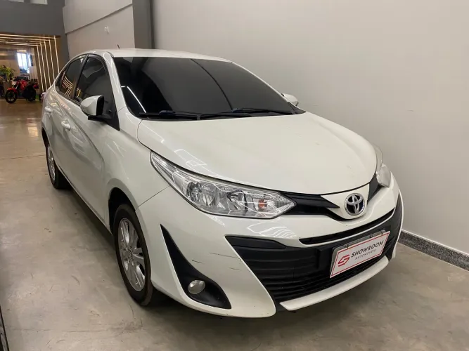 TOYOTA/YARIS 1.5 SEDAN XL AUTOMÁTICO ANO 2019 NO FEIRÃO SHOWROOM 