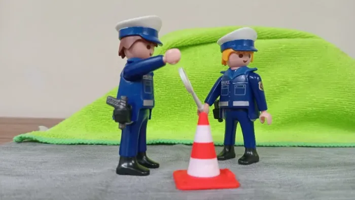 PLAYMOBIL POLICIAIS NO TRANSITO. VISITE O MEU PERFIL, E LÁ ENCONTRARÁ TODOS OS MEUS ANÚNCI