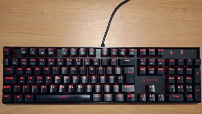  Teclado Mecânico Gamer Redragon MITRA Red Switch Outemu Brown ABNT2