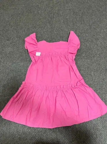 Vestido Rosa Infantil com Detalhes tamanho 4 anos