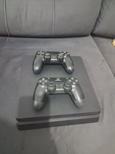 Playstation 4 Slim