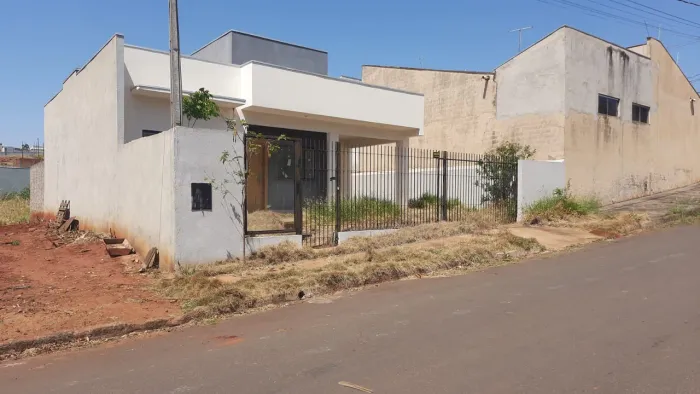 Casa nova em Mandaguaçu 