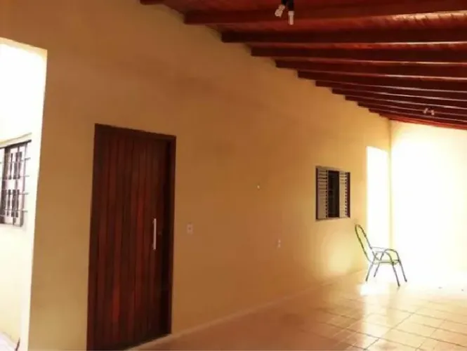 CASA RECUADA NO ANTONIO BEZERRA