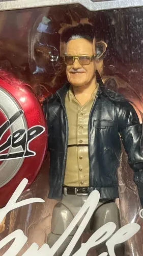 Action Figure - Stan Lee - Filme Os Vingadores - UCM - NOVO