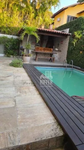 Casa com 4 quartos à venda, 318 m² por R$ 1.700.000 - Badu - Niterói/RJ