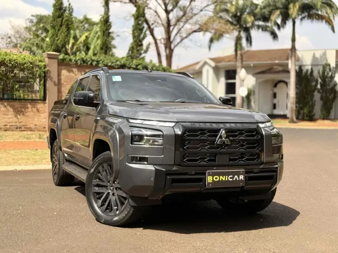 Mitsubishi TRITON SR80 2.4 CD 4X4 TB AUT. 2026