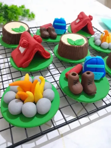 Apliques de Açúcar para sua Festa? Universo Cupcake.