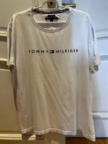 Camiseta Tommy Hilfiger Branca