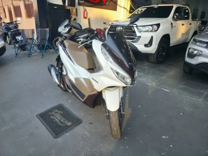 Honda PCX DLX 150 2020
