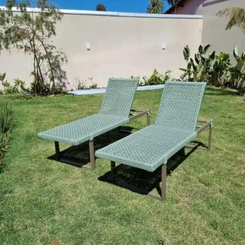 ESPREGUIÇADEIRA PARA PISCINA ( UNIDADE )