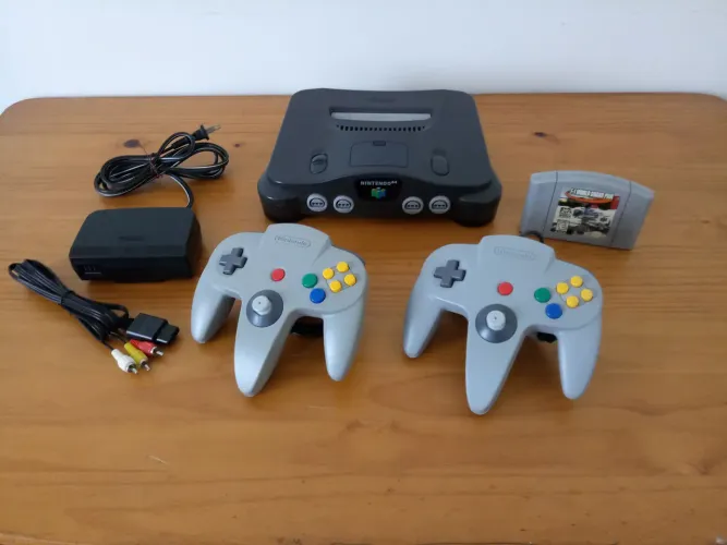 Nintendo 64 c/ 02 Controles, 01 Jogo + Cabo e Fonte Original