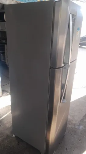 Geladeira Electrolux FrostFree Inox