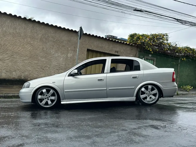 Chevrolet Astra GL Milenium 1.8 MPFI 4P 2001