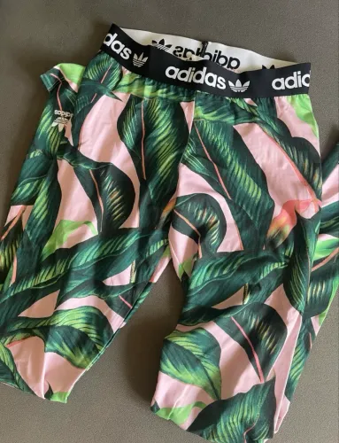 Calça legging adidas farm 