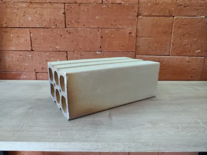 Tijolos 6 Furos 9x14x24 - Branco e Branco Mesclado