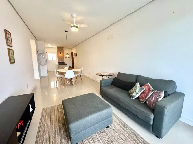 Apartamento para venda tem 81 metros quadrados com 2 quartos