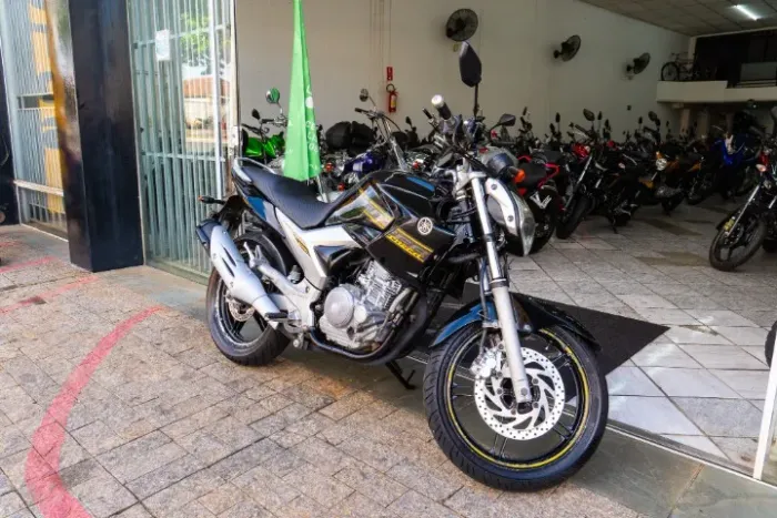 YAMAHA FAZER 250 2011 REF:G16