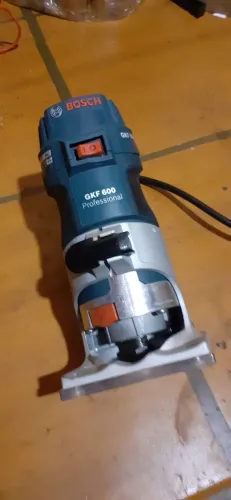 Tupia Laminadora Bosch GKF 600 - 220v - 600w