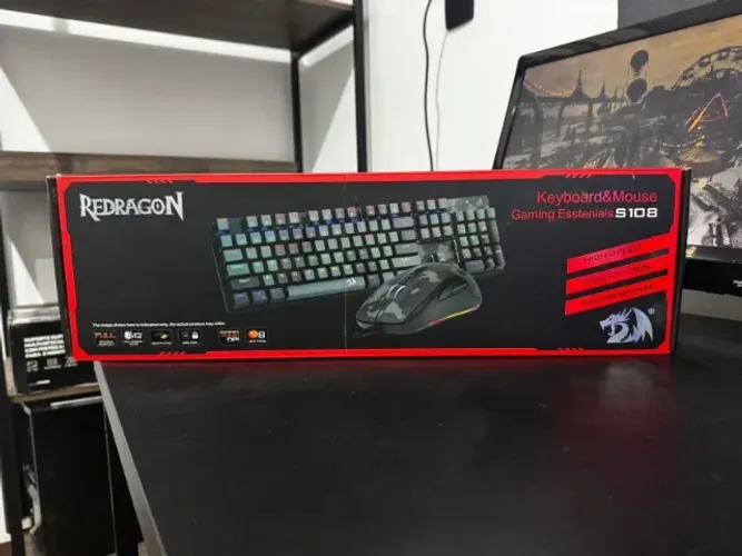 Kit Combo Gamer Redragon Essentials S108 - Seminovo