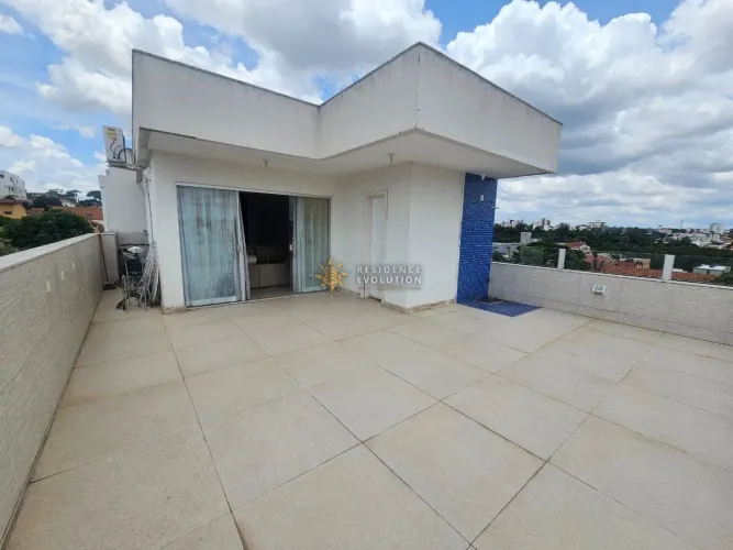 Cobertura com Armários Planejados