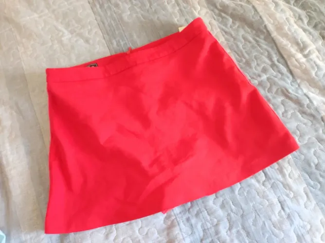 Short saia C&A