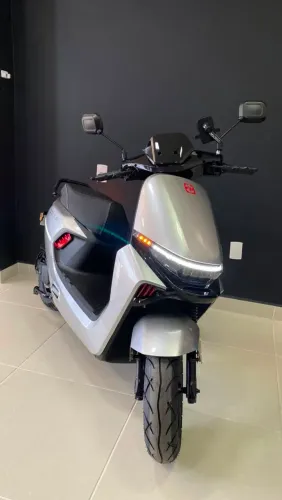 Scooter Elétrica B200 1000W 72V/30A 0KM