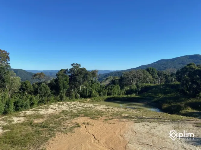 Linda área rural com 3 hectares em Bom Retiro, SC
